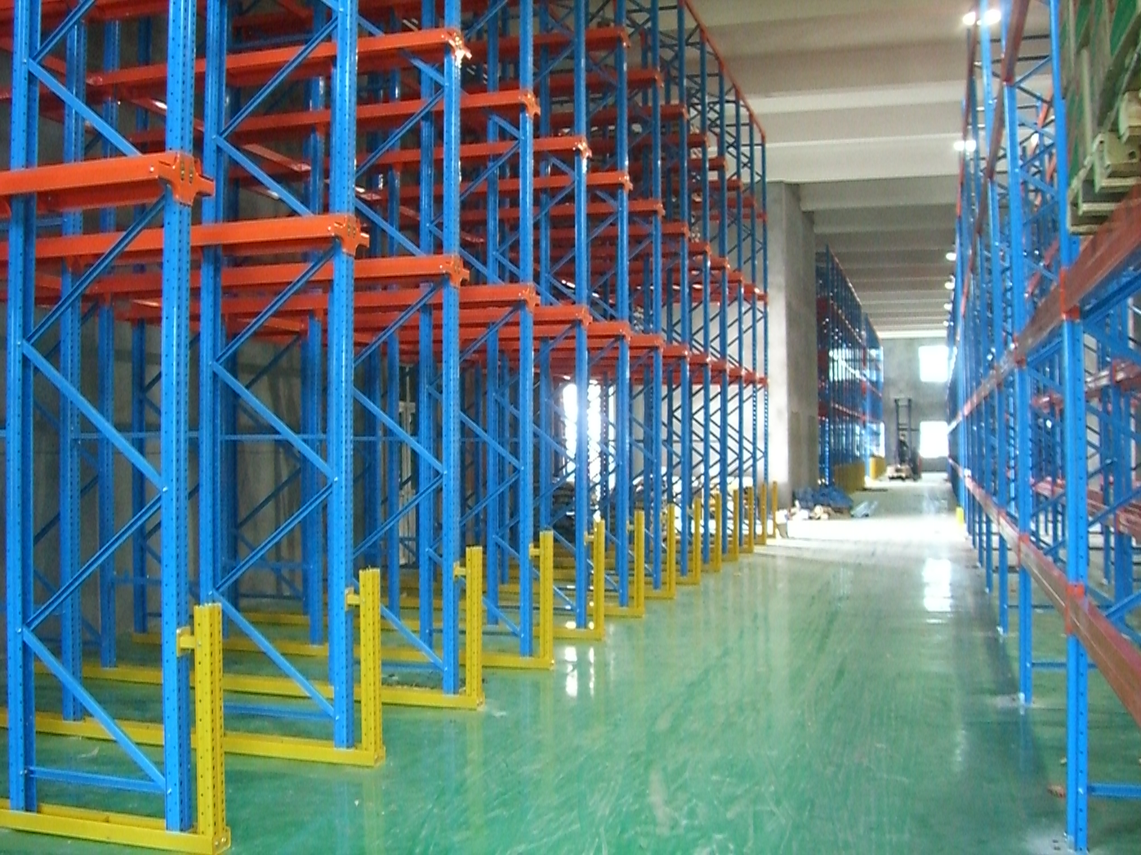 Drive-In Racking System: Optimize Warehouse Storage And Efficiency